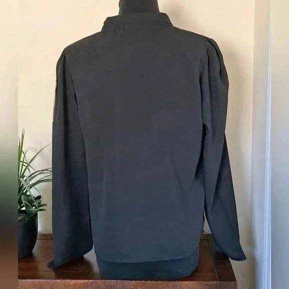 ❤️ Beautiful M Black Long Sleeved Blouse Size 6 - Picture 3 of 11